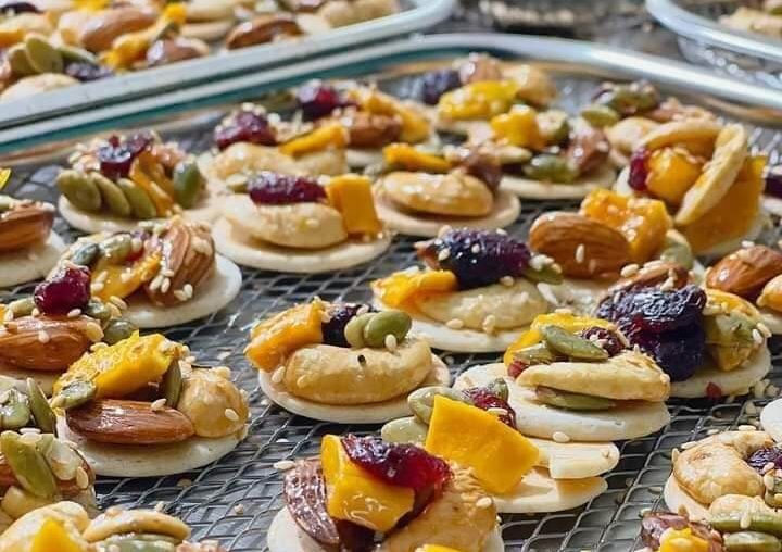Sỉ bánh đồng tiền mix hạt
